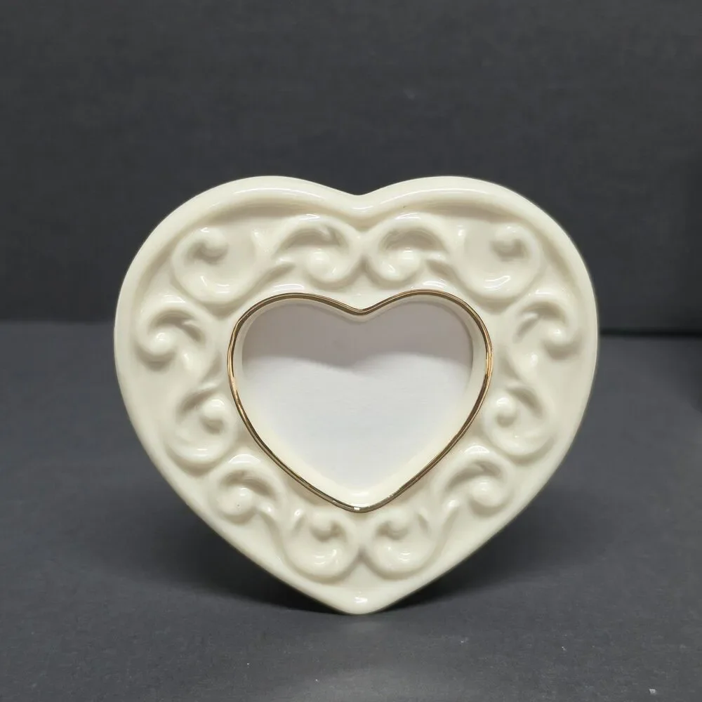 LENOX 3 DIFFERENT MINI IVORY PORCELAIN PICTURE FRAMES HEART CIRCLE SQUARE